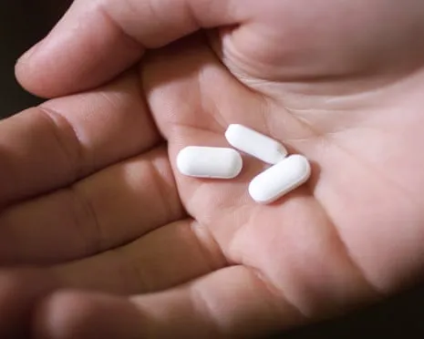 Daily Aspirin Reveals Major Benefit in Reducing Colorectal Cancer Recurrence, Trial Confirms
